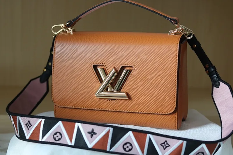 All Categories Official Website "Brand Women's Bags" Women's Bags 💙 LV 2023 New LV Crossbody Bag