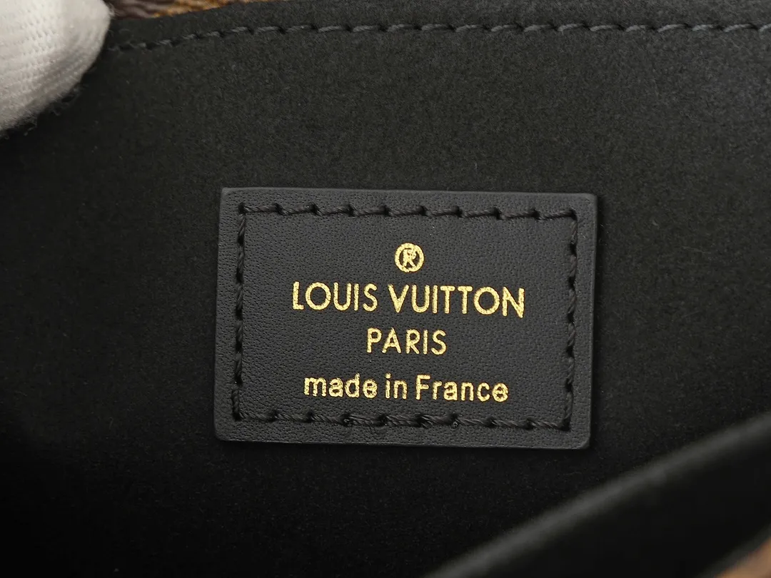 All Categories Official Website "Brand Women's Bags" Women's Bags 💙 LV LV 2026 New Crossbody Shoulder Bag