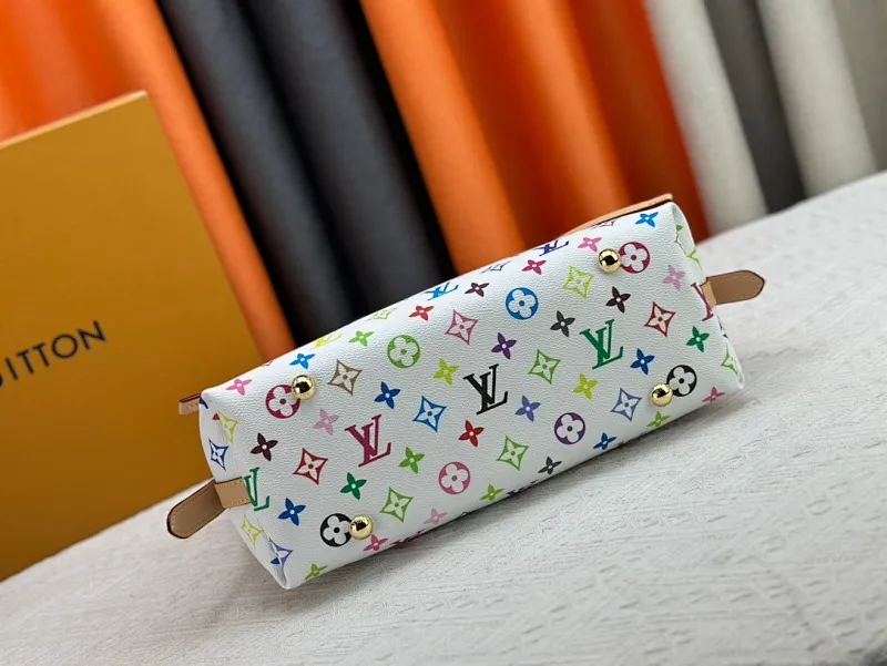 All Categories Official Website "Brand Women's Bags" Women's Bags 💙 LV 2024 New LV Underarm Bag