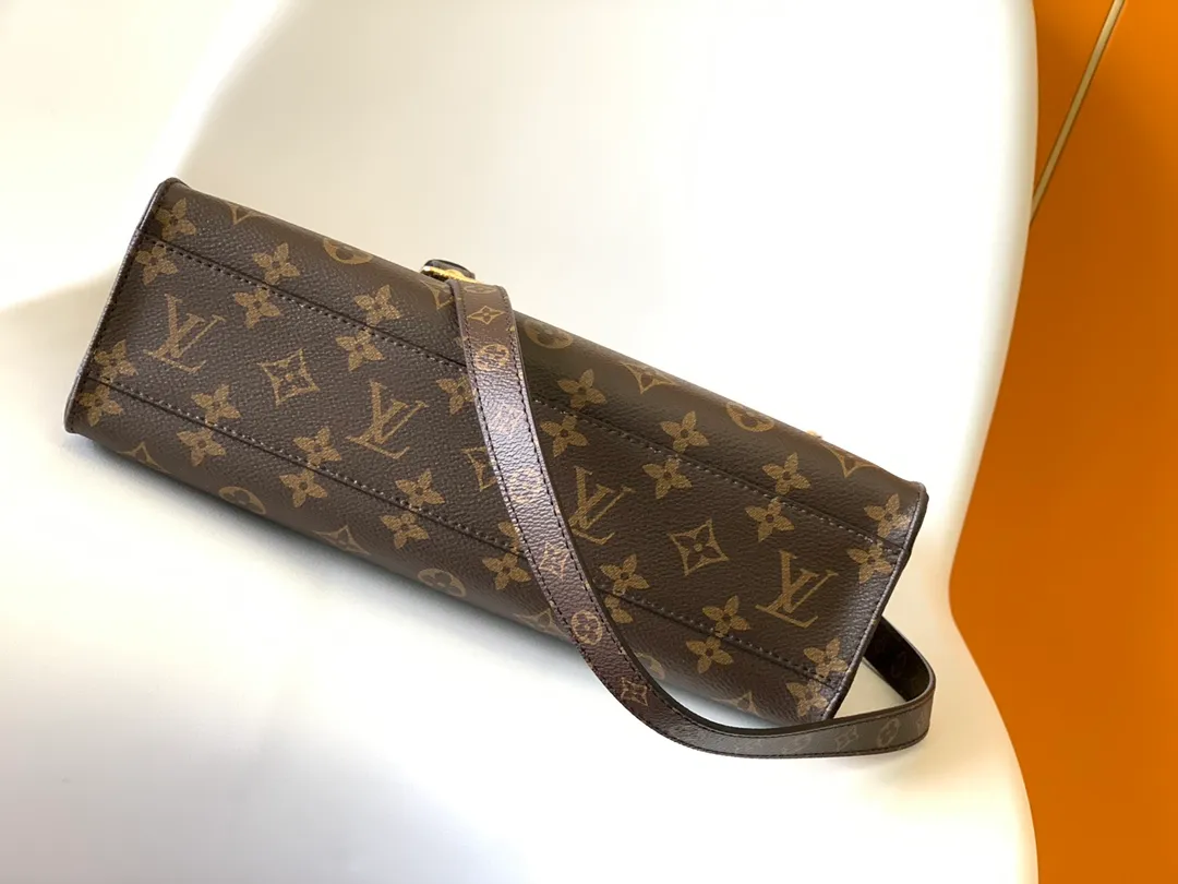 All categories Official website "Brand Women's Bags" Women's Bags 💙 LV 2026 new LV hand-held crossbody bag