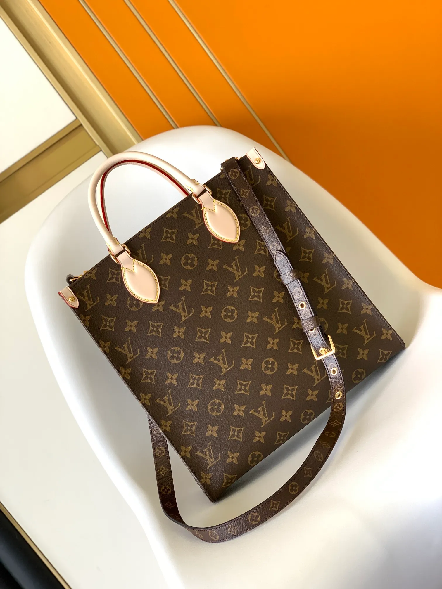 All categories Official website "Brand Women's Bags" Women's Bags 💙 LV 2026 new LV hand-held crossbody bag