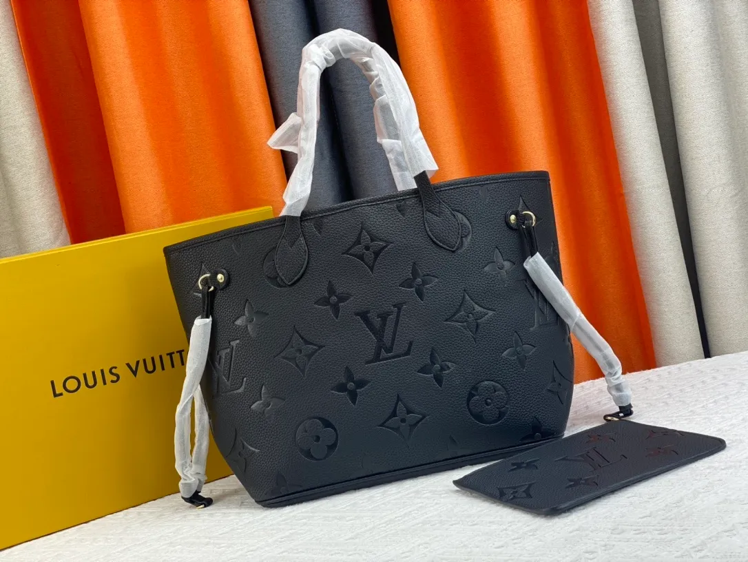 All categories Official website "Brand Women's Bags" Women's Bags 💙 LV replica LV, fine imitation LV bags, LV shoulder bags, 2023 official latest version LV full leather embossed handbag, bag factory, original material, size: 32-29-17CM