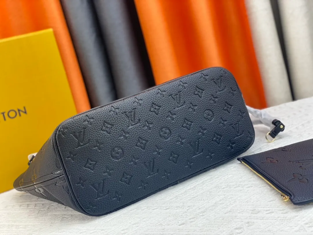 All categories Official website "Brand Women's Bags" Women's Bags 💙 LV replica LV, fine imitation LV bags, LV shoulder bags, 2023 official latest version LV full leather embossed handbag, bag factory, original material, size: 32-29-17CM