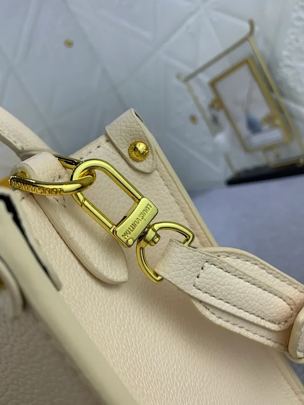 All Categories Official Website "Brand Women's Bags" Women's Bags 💙 LV 2024 New LV Crossbody Bag