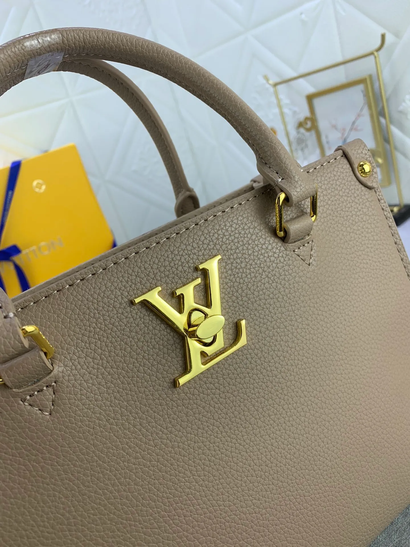 All Categories Official Website "Brand Women's Bags" Women's Bags 💙 LV 2024 New LV Crossbody Bag