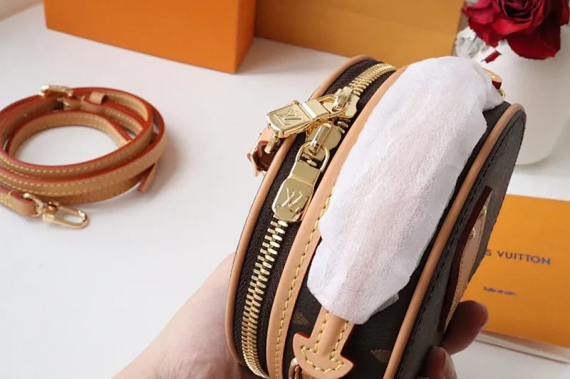 All categories Official website "Brand Women's Bags" Women's Bags 💙 LV replica LV, fine imitation LV bags, LV shoulder bags, 2023 official latest version LV crossbody bag, bag factory, original material, size: 13-12-6.5CM