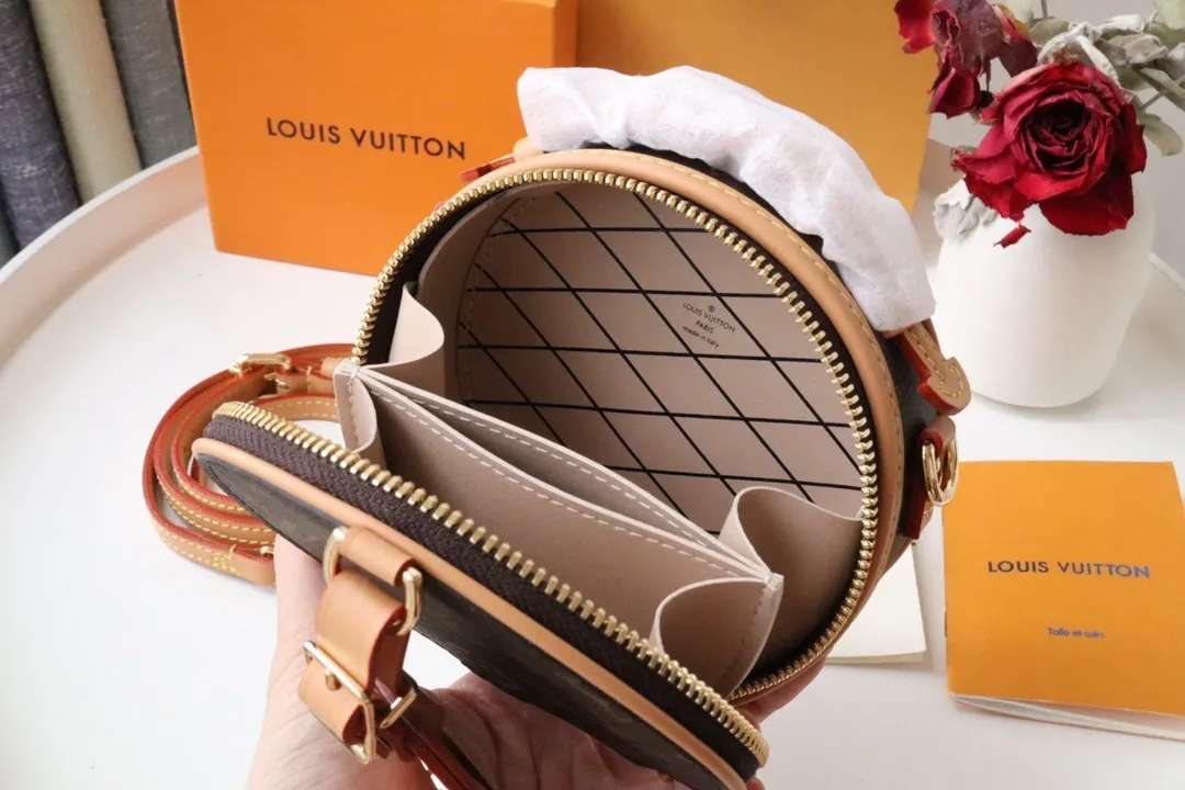 All categories Official website "Brand Women's Bags" Women's Bags 💙 LV replica LV, fine imitation LV bags, LV shoulder bags, 2023 official latest version LV crossbody bag, bag factory, original material, size: 13-12-6.5CM