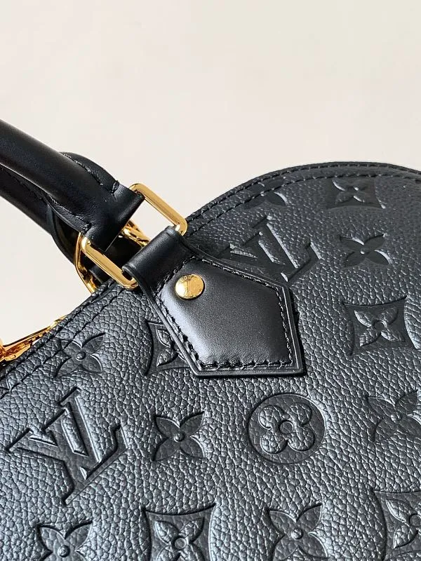 All Categories Official Website "Brand Women's Bags" Women's Bags 💙 LV 2026 New LV Crossbody Bag