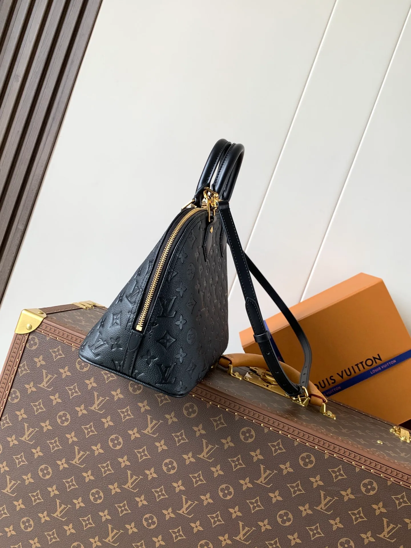All Categories Official Website "Brand Women's Bags" Women's Bags 💙 LV 2026 New LV Crossbody Bag
