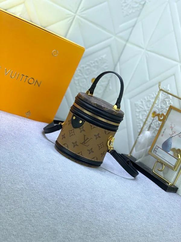 All Categories Official Website "Brand Women's Bags" Women's Bags 💙 LV 2024 New LV Crossbody Bag