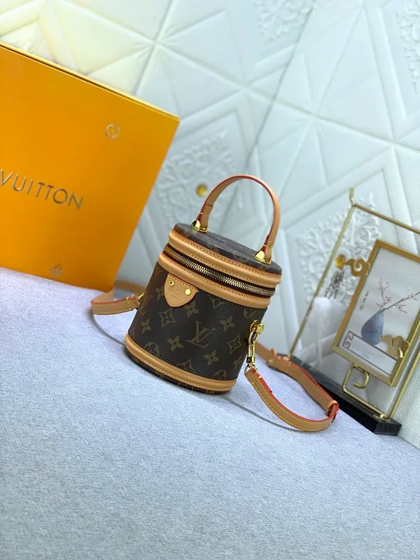 All Categories Official Website "Brand Women's Bags" Women's Bags 💙 LV 2024 New LV Crossbody Bag