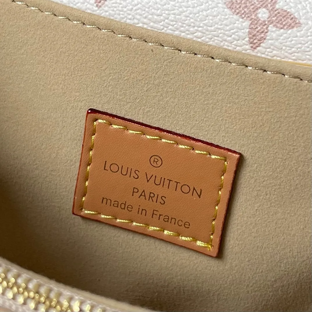 All Categories Official Website "Brand Women's Bags" Women's Bags 💙 LV 2024 New LV Crossbody Bag