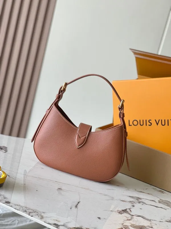 All categories 💚 Authentic bags 💚 LV 2024 official website new LV armpit bag