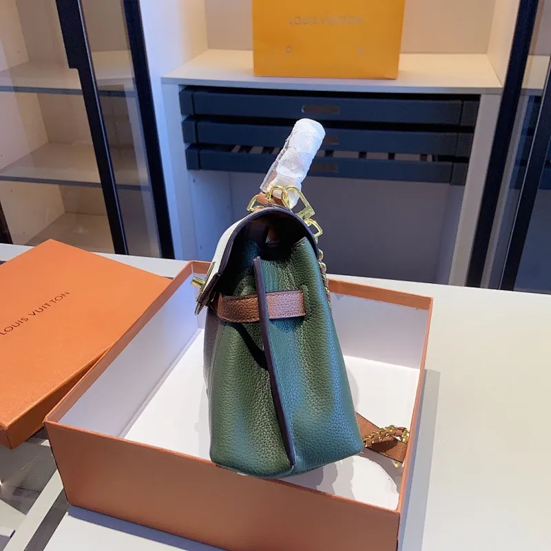 All categories Official website "Brand Women's Bags" Women's Bags 💙 LV 2023 latest version LV crossbody bag