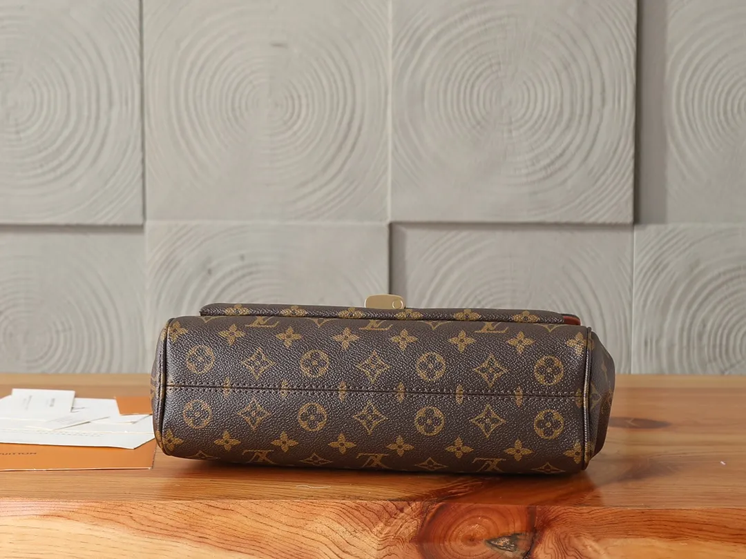 All Categories Official Website "Brand Women's Bags" Women's Bags 💙 LV LV 2026 New Crossbody Shoulder Bag
