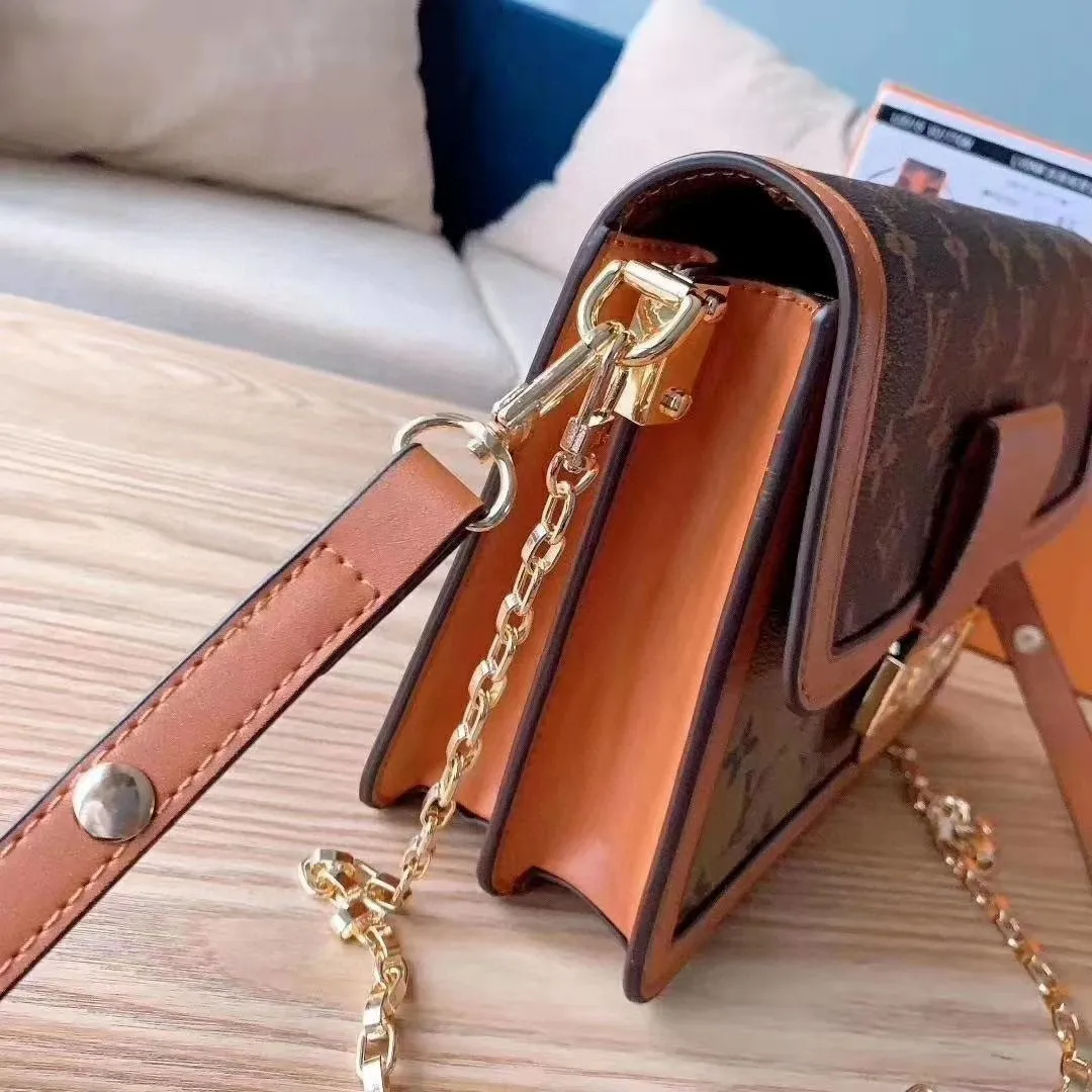 All categories Official website "Brand Women's Bags" Women's Bags 💙 LV fine imitation LV, high imitation LV bags, LV crossbody bags, 2023 official latest version LV crossbody bags, LV bag factory, recommended bags, size: 25-12-17CM