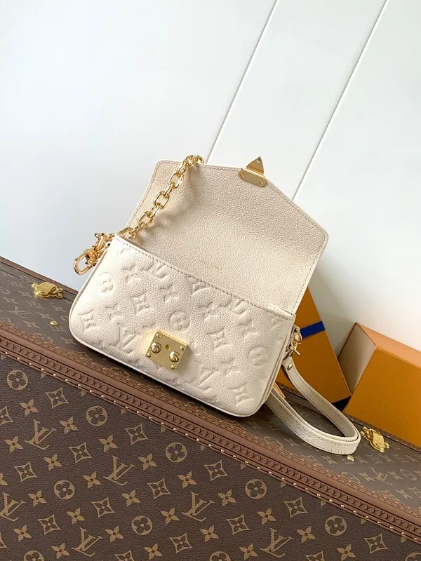 All Categories Official Website "Brand Women's Bags" Women's Bags 💙 LV 2025 New LV Crossbody Bag