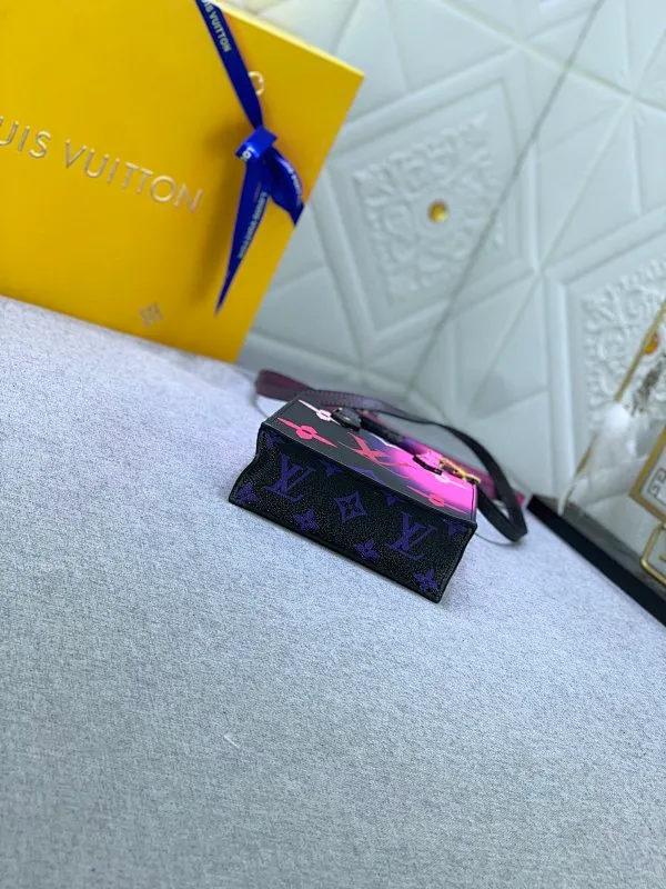 All Categories Official Website "Brand Women's Bags" Women's Bags 💙 LV 2023 New LV Crossbody Bag
