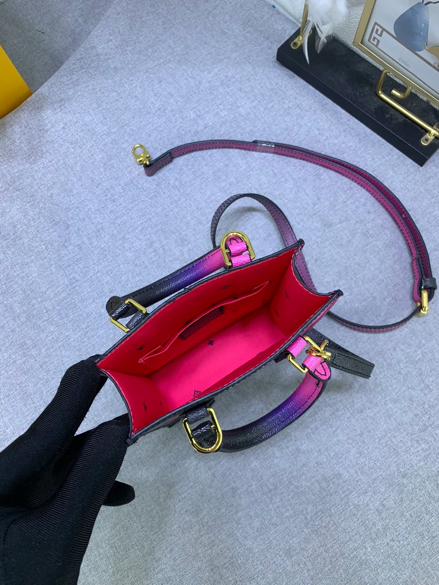 All Categories Official Website "Brand Women's Bags" Women's Bags 💙 LV 2023 New LV Crossbody Bag