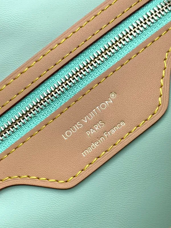All categories Official website "Brand Women's Bags" Women's Bags 💙 LV 2026 new LV hand-held crossbody bag