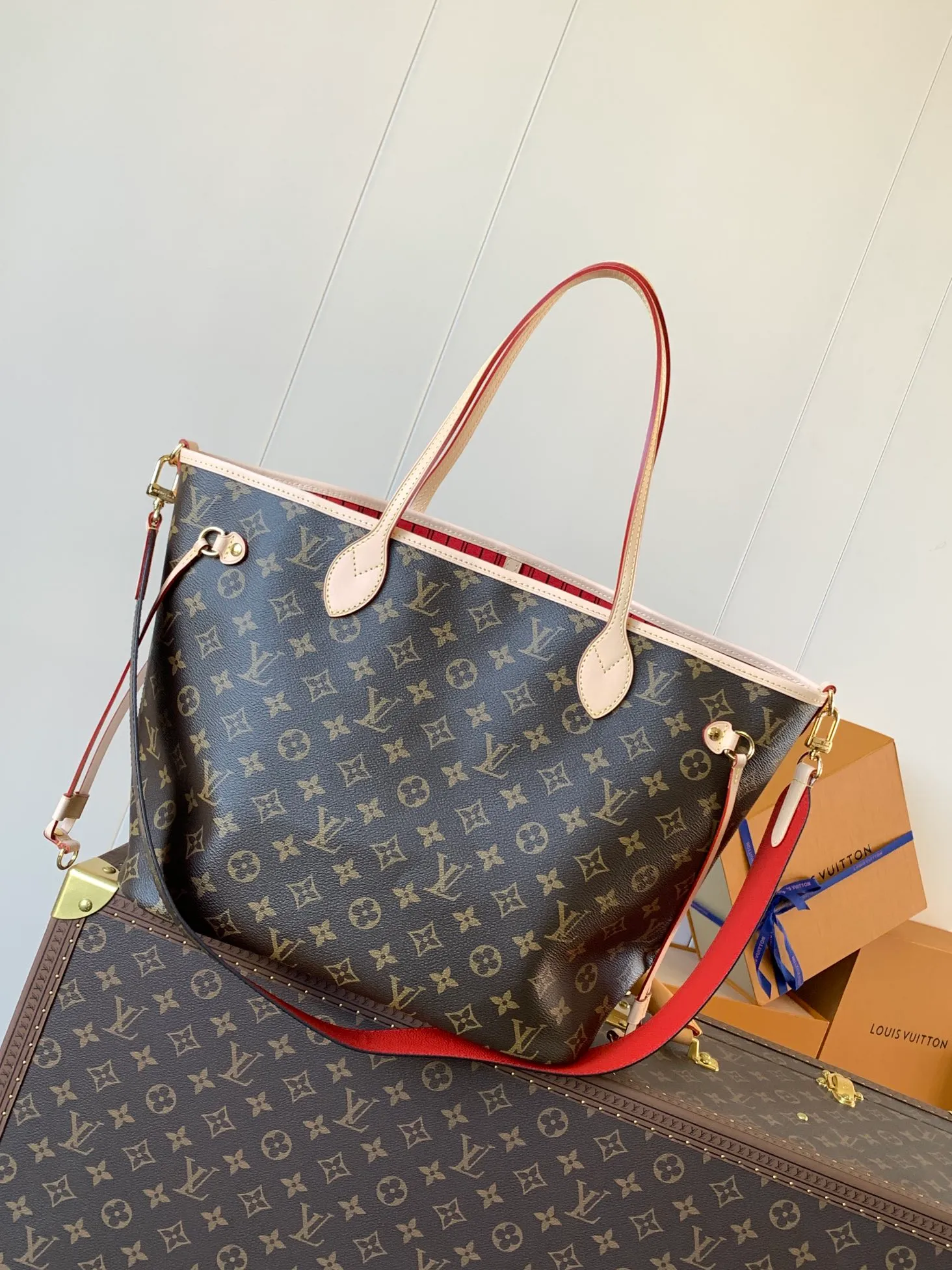 All categories Official website "Brand Women's Bags" Women's Bags 💙 LV 2026 new LV hand-held crossbody bag
