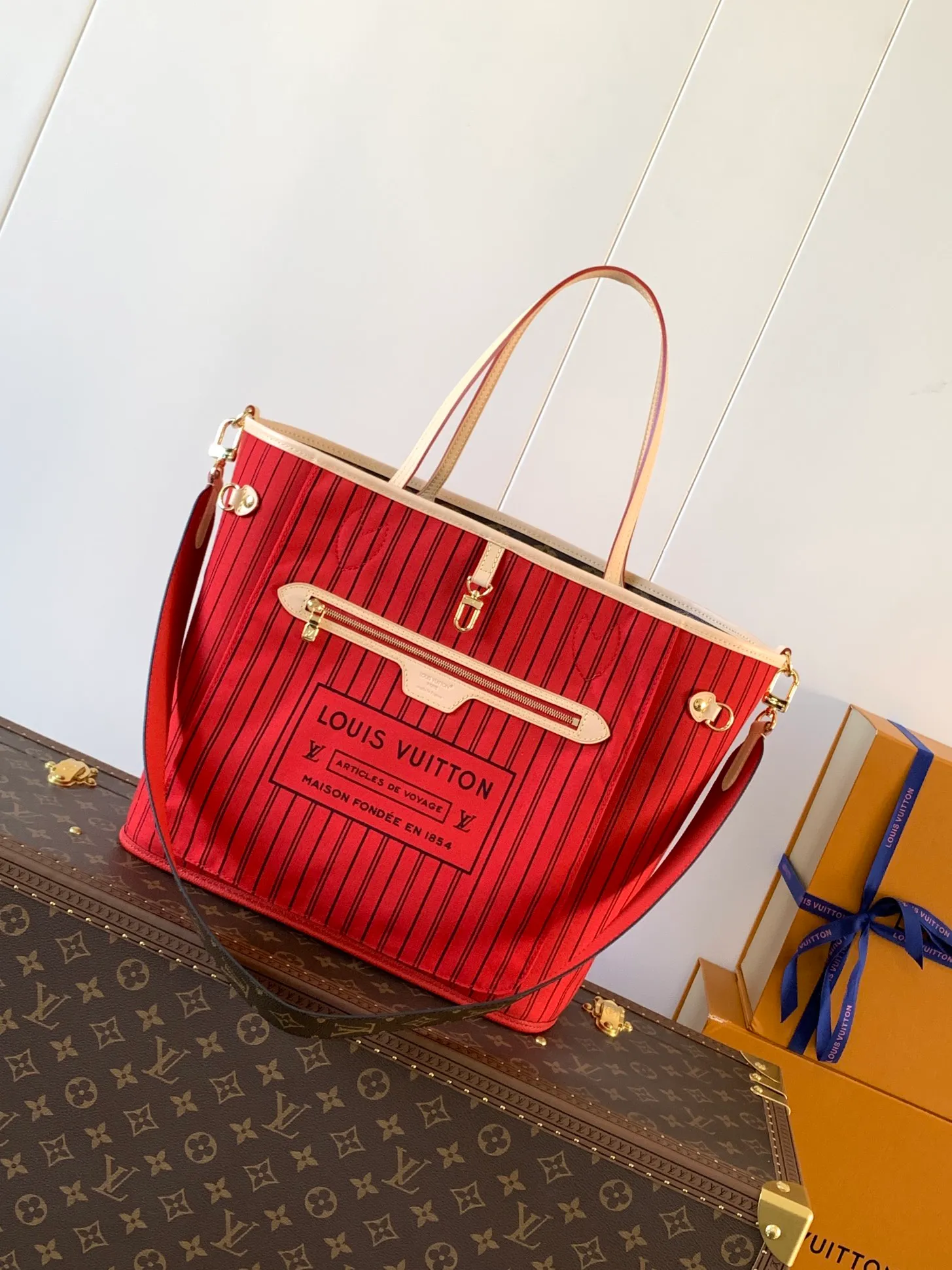 All categories Official website "Brand Women's Bags" Women's Bags 💙 LV 2026 new LV hand-held crossbody bag