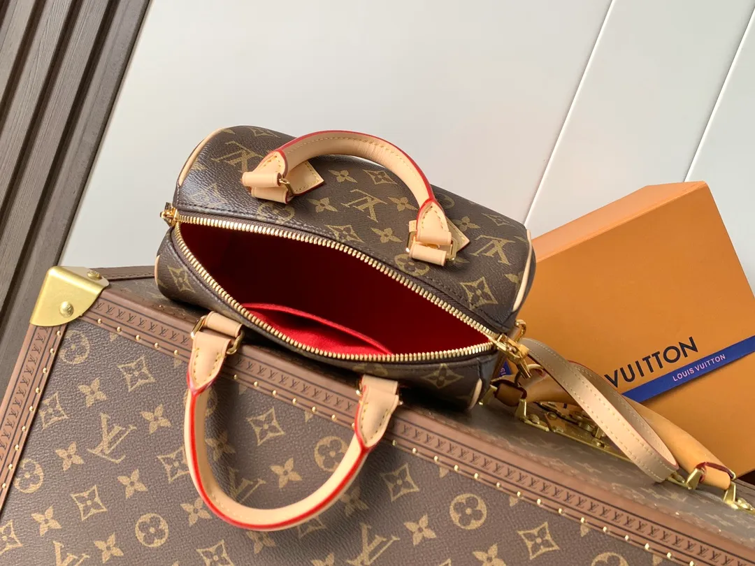 All Categories Official Website "Brand Women's Bags" Women's Bags 💙 LV 2026 New LV Crossbody Bag