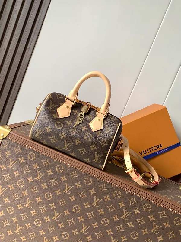 All Categories Official Website "Brand Women's Bags" Women's Bags 💙 LV 2026 New LV Crossbody Bag