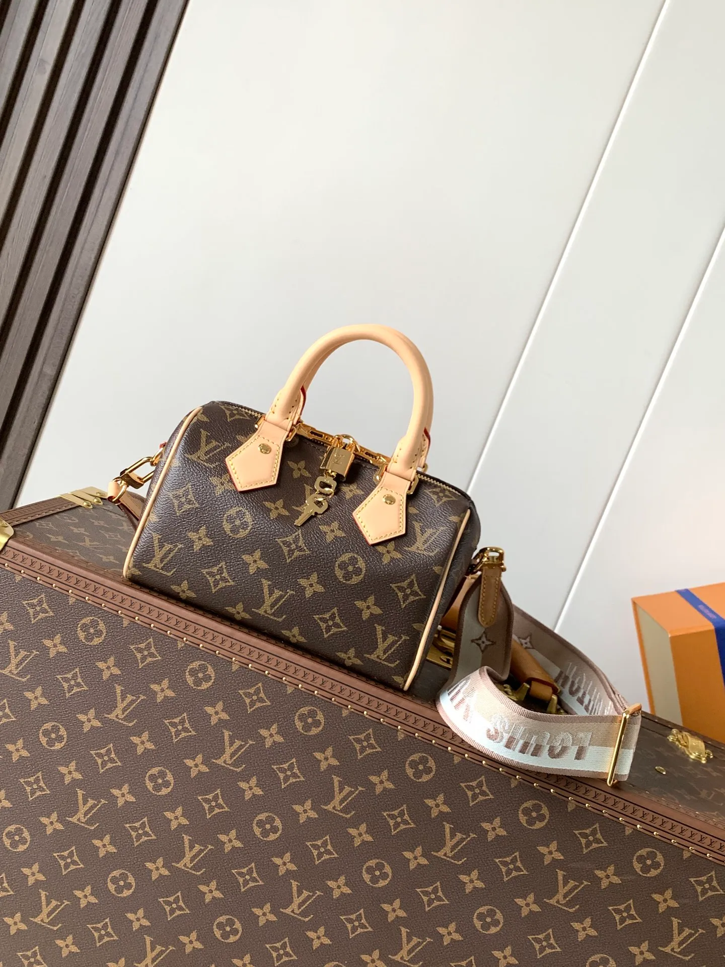 All Categories Official Website "Brand Women's Bags" Women's Bags 💙 LV 2026 New LV Crossbody Bag