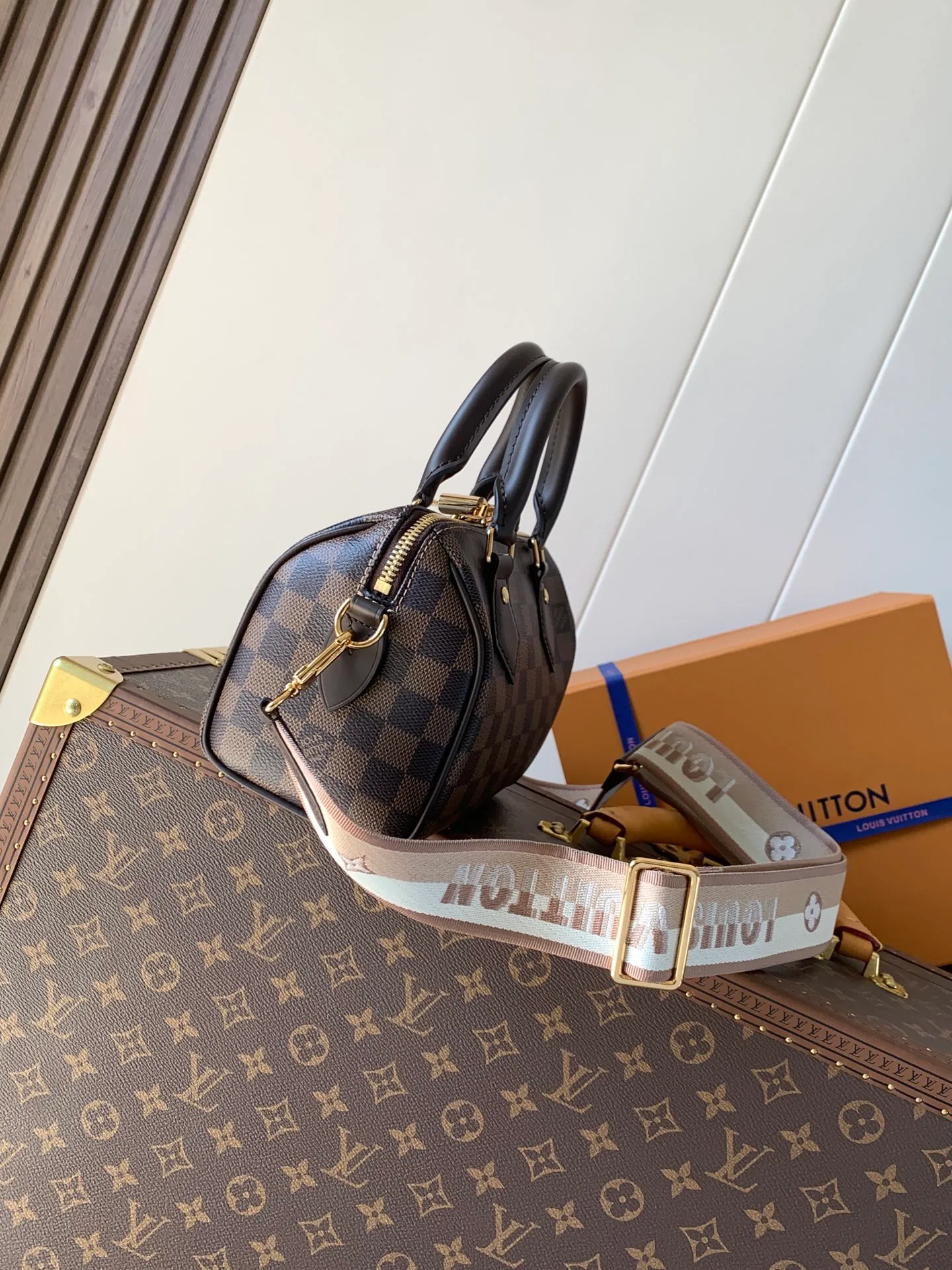 All Categories Official Website "Brand Women's Bags" Women's Bags 💙 LV 2026 New LV Crossbody Bag