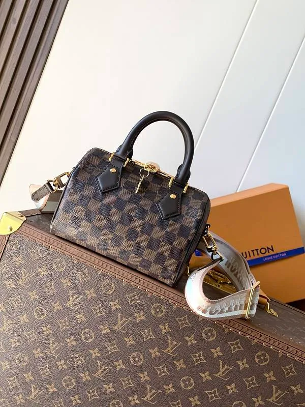 All Categories Official Website "Brand Women's Bags" Women's Bags 💙 LV 2026 New LV Crossbody Bag