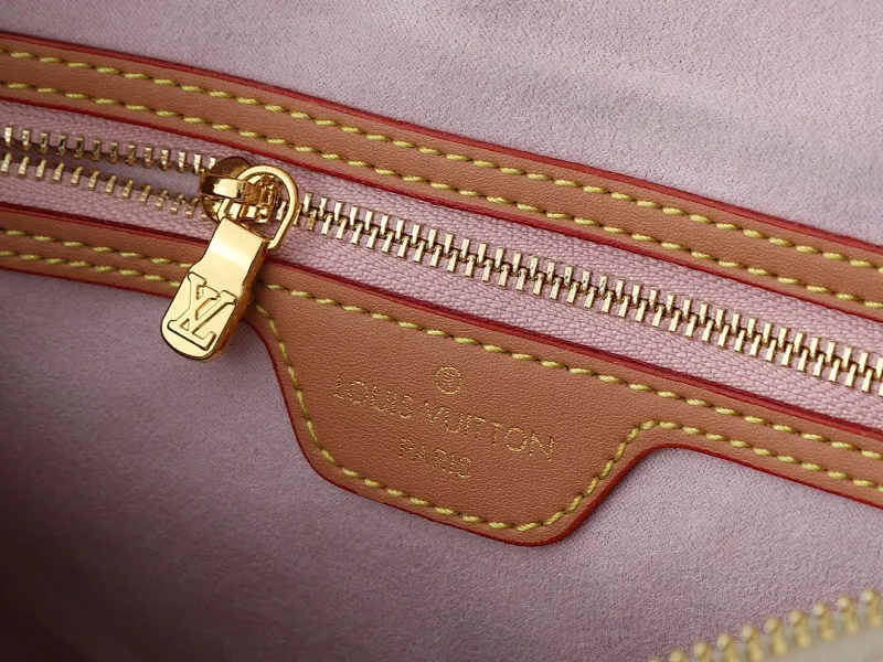 All Categories Official Website "Brand Women's Bags" Women's Bags 💙 LV 2025 New LV Crossbody Bag