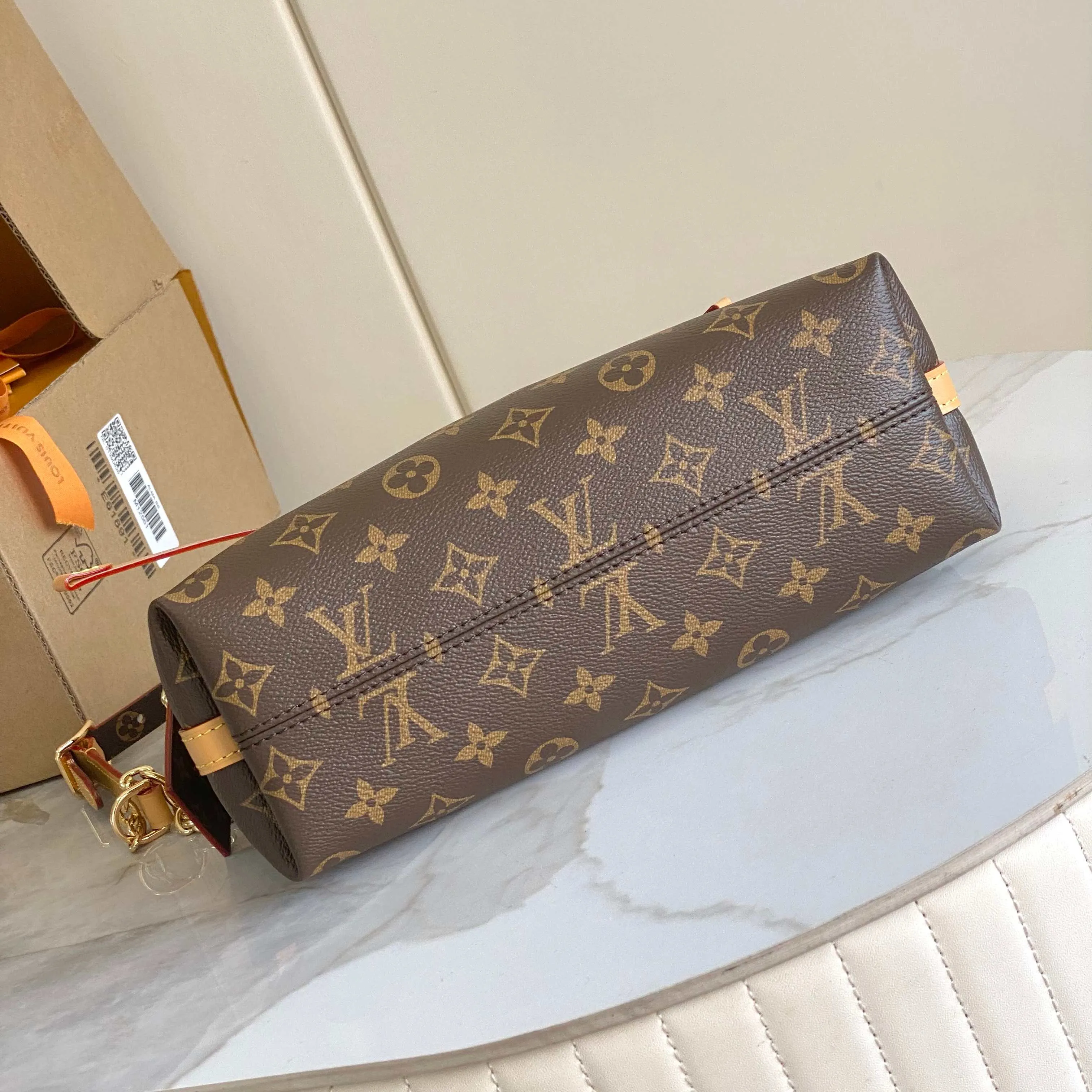 All Categories Official Website "Brand Women's Bags" Women's Bags 💙 LV LV 2026 New Crossbody Shoulder Bag