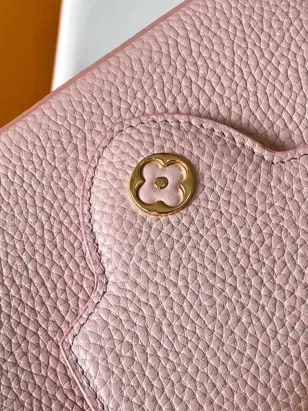 All Categories Official Website "Brand Women's Bags" Women's Bags 💙 LV 2025 New LV Crossbody Bag