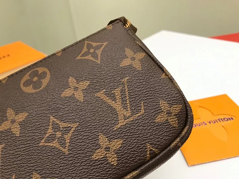 All Categories Official Website "Brand Women's Bags" Women's Bags 💙 LV 2024 New LV Crossbody Bag