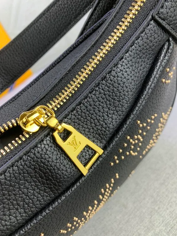 All Categories Official Website "Brand Women's Bags" Women's Bags 💙 LV 2024 New LV Crossbody Bag