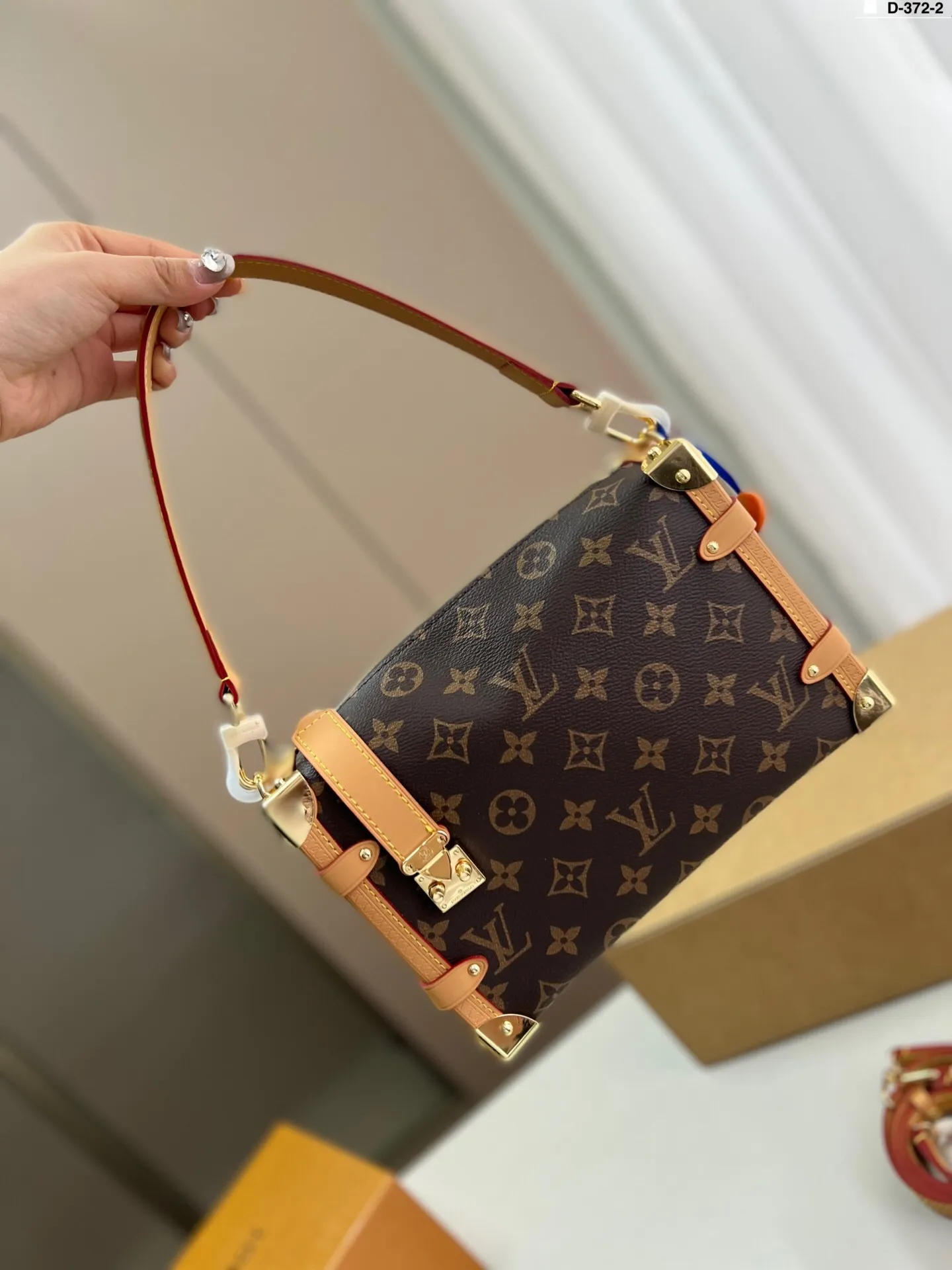 All categories Official website "Brand Women's Bags" Women's Bags 💙 LV 2025 new LV armpit bag