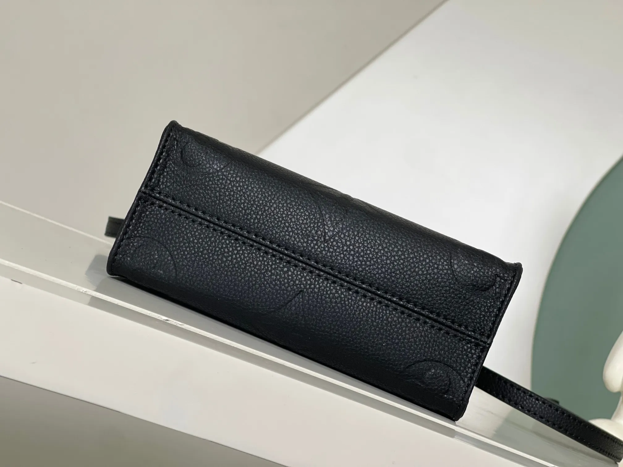 All Categories Official Website "Brand Women's Bags" Women's Bags 💙 LV 2026 New LV Crossbody Bag