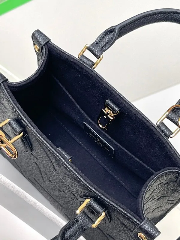 All Categories Official Website "Brand Women's Bags" Women's Bags 💙 LV 2026 New LV Crossbody Bag