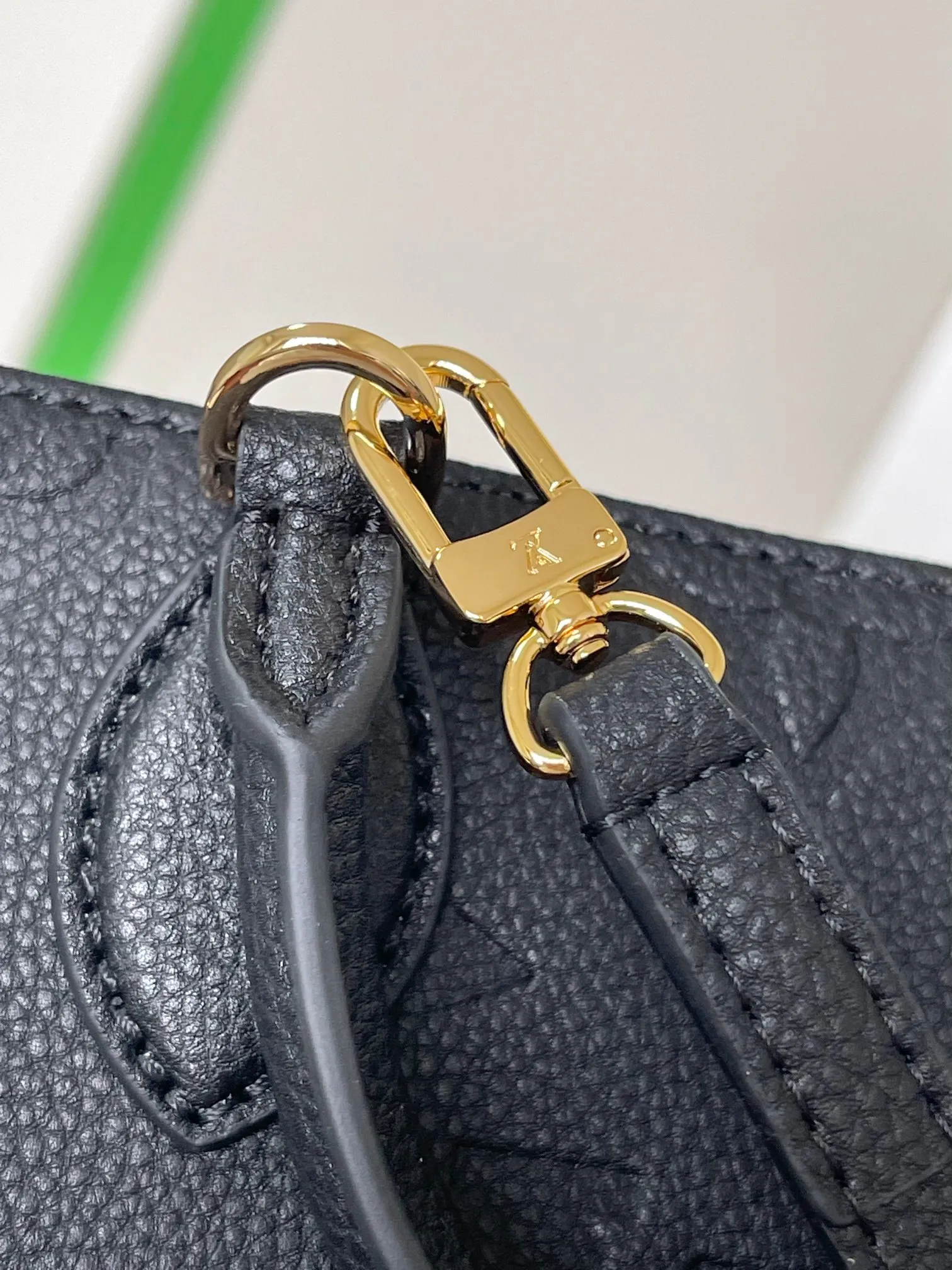 All Categories Official Website "Brand Women's Bags" Women's Bags 💙 LV 2026 New LV Crossbody Bag