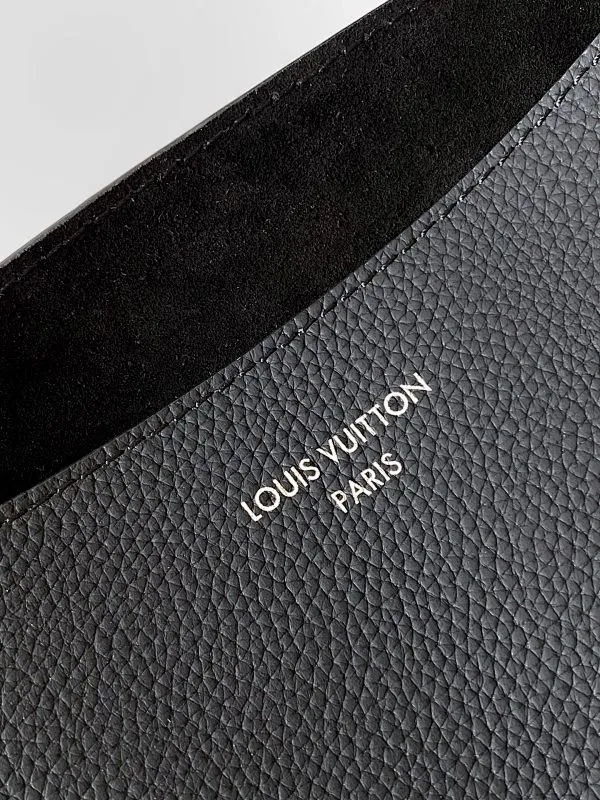 All Categories Official Website "Brand Women's Bags" Women's Bags 💙 LV 2026 New LV Crossbody Bag