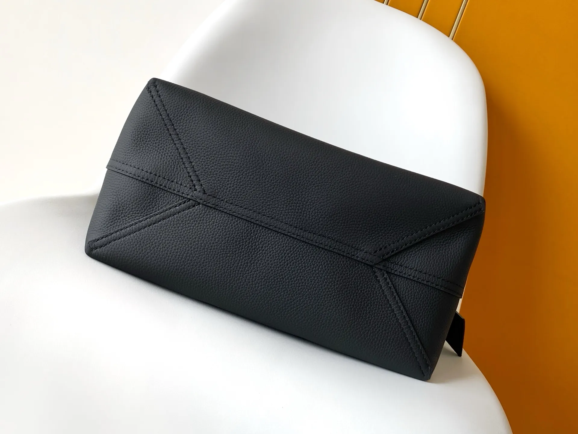 All Categories Official Website "Brand Women's Bags" Women's Bags 💙 LV 2026 New LV Crossbody Bag