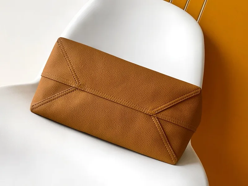 All Categories Official Website "Brand Women's Bags" Women's Bags 💙 LV 2026 New LV Crossbody Bag