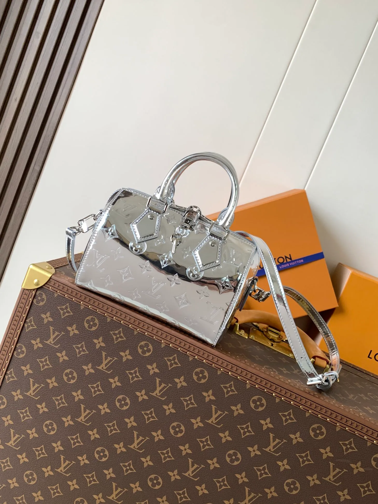 All Categories Official Website "Brand Women's Bags" Women's Bags 💙 LV 2026 New LV Crossbody Bag