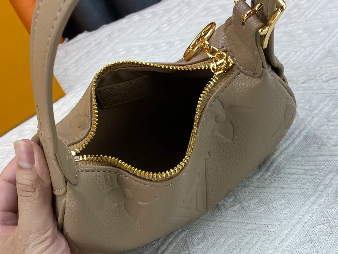 All Categories Official Website "Brand Women's Bags" Women's Bags 💙 LV 2023 New LV Underarm Bag