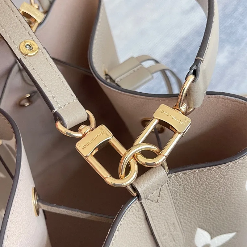 All Categories Official Website "Brand Women's Bags" Women's Bags 💙 LV 2025 New LV Crossbody Bag