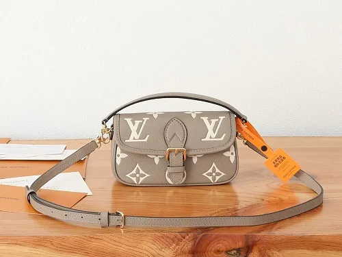 All Categories Official Website "Brand Women's Bags" Women's Bags 💙 LV LV 2026 New Crossbody Shoulder Bag
