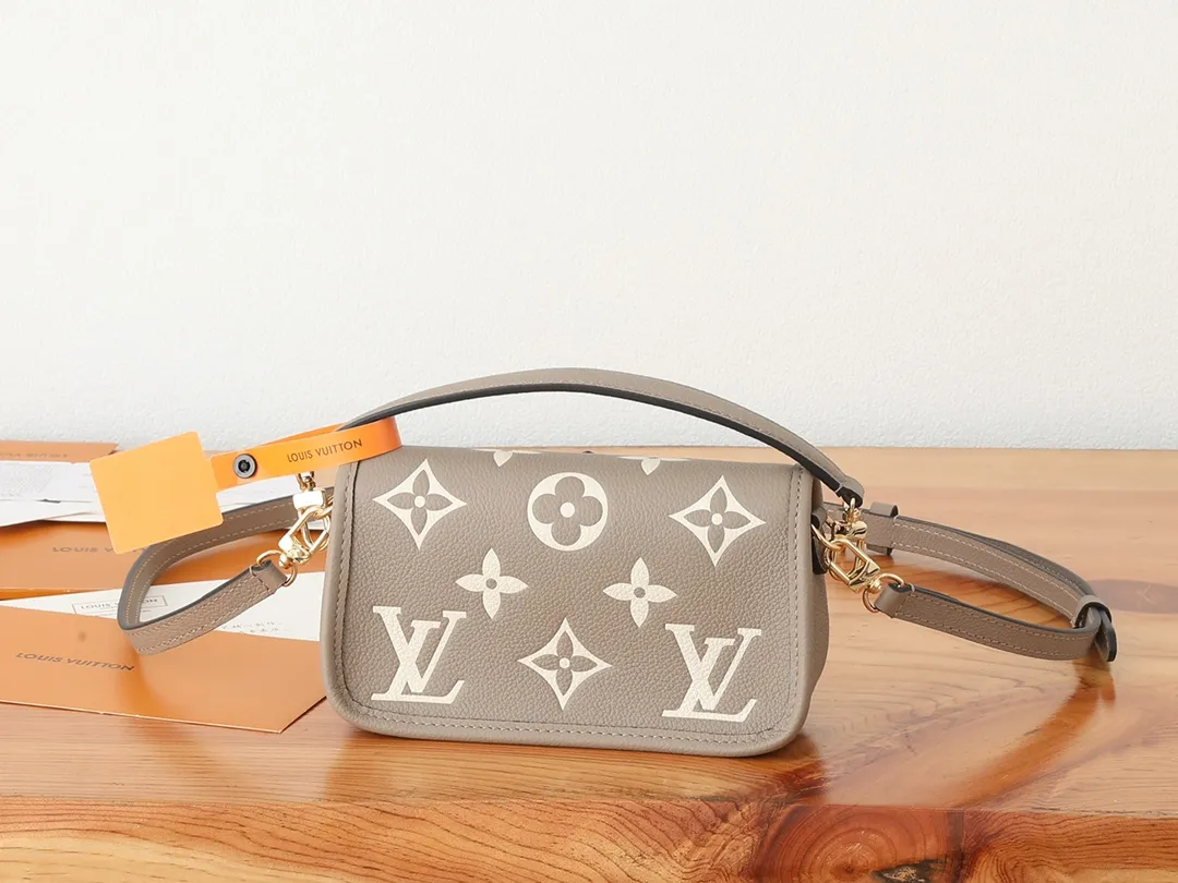 All Categories Official Website "Brand Women's Bags" Women's Bags 💙 LV LV 2026 New Crossbody Shoulder Bag