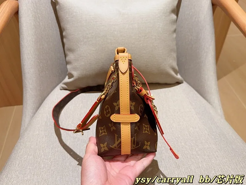 All categories Official website "Brand Women's Bags" Women's Bags 💙 LV 2025 new LV armpit bag