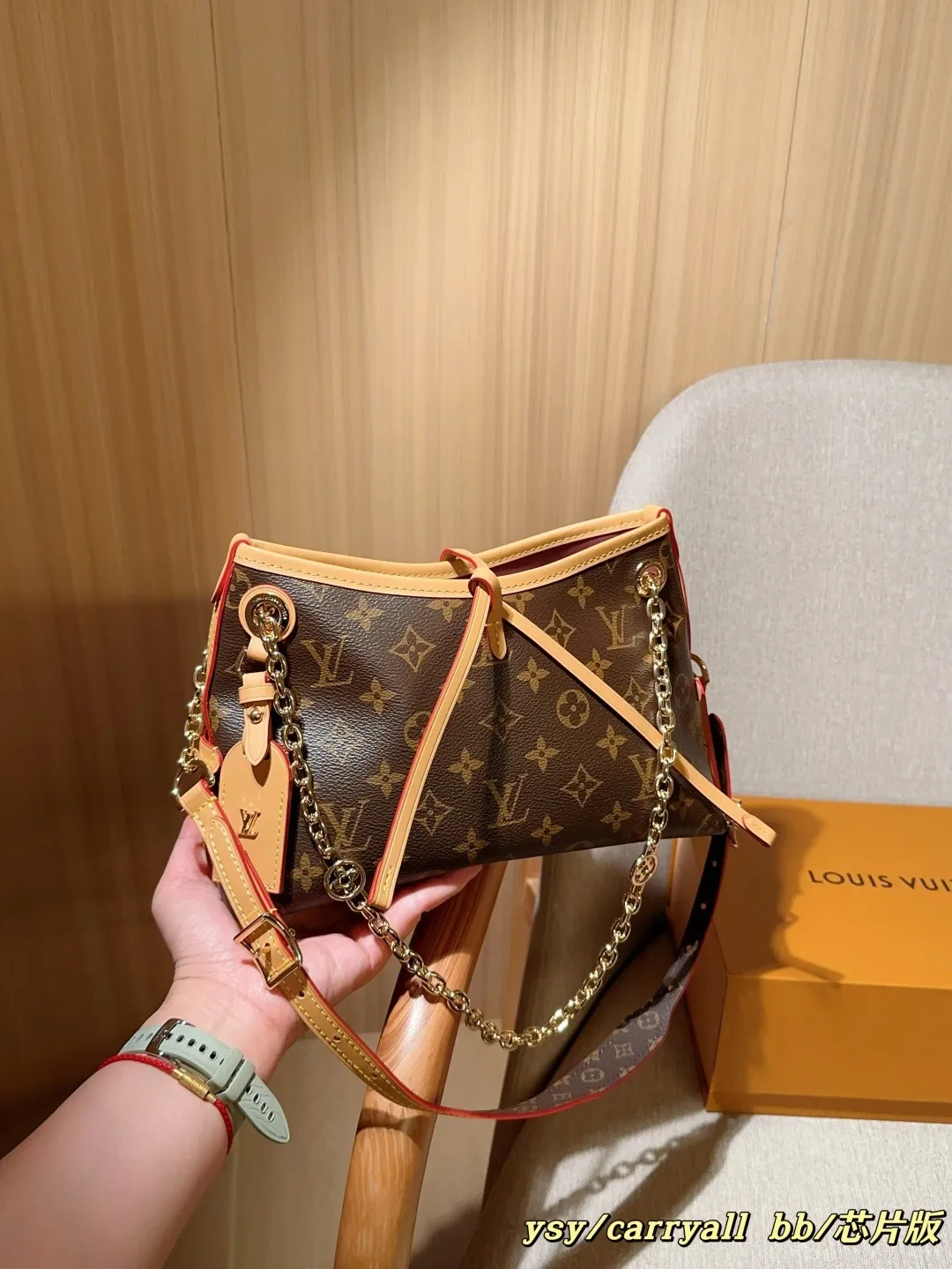 All categories Official website "Brand Women's Bags" Women's Bags 💙 LV 2025 new LV armpit bag
